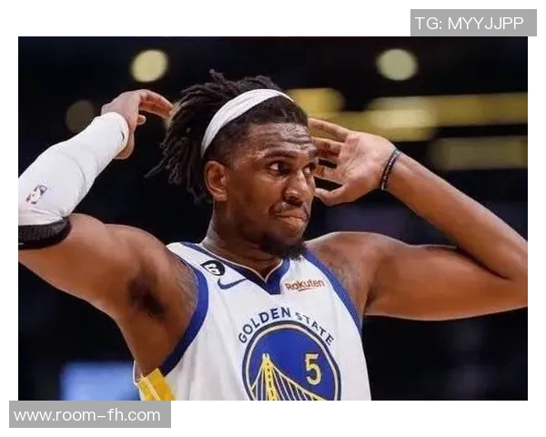 卢尼半场表现出色高效6中4贡献8分3篮板2助攻依然是卢姥爷